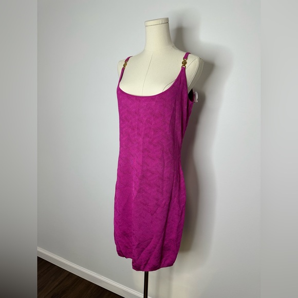 Versace
Greca Signature Knit Dress - Picture 11 of 14